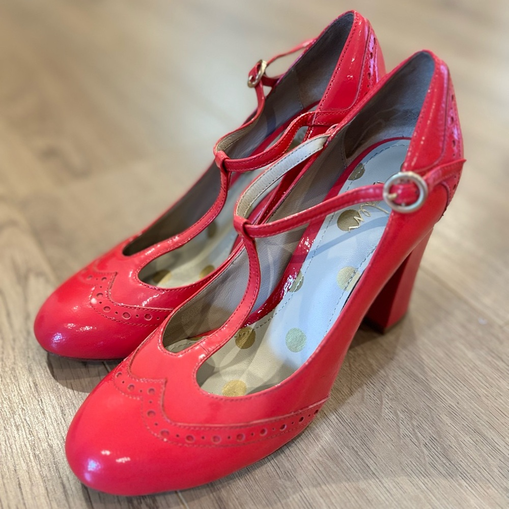 Boden Leather Red Mary Jane T-Strap Block High heels